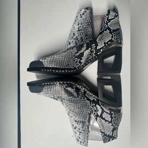 Jeffrey Campbell Optimum Snake‎ Skin Booties